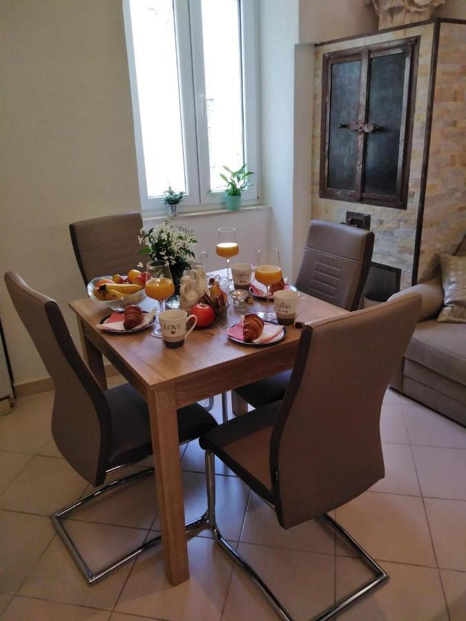 Joy Old Town Apartma